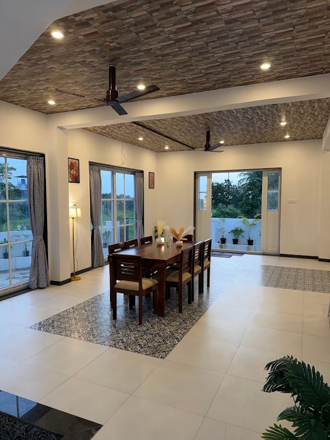 Coastal Diaries Restaurant — Dining area