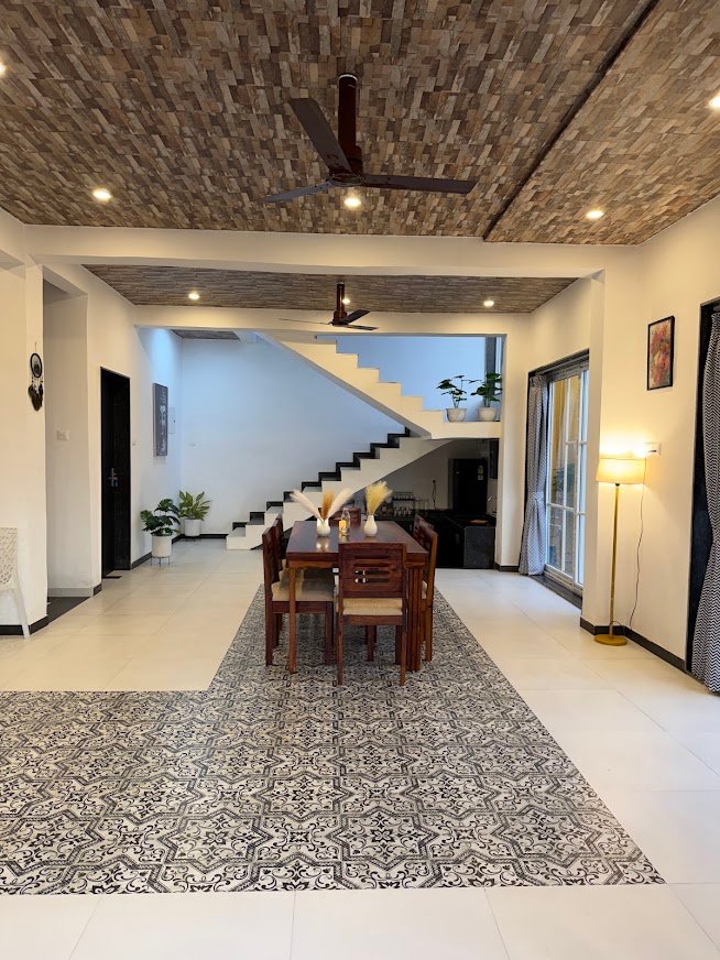 Coastal Diaries Restaurant — Dining area