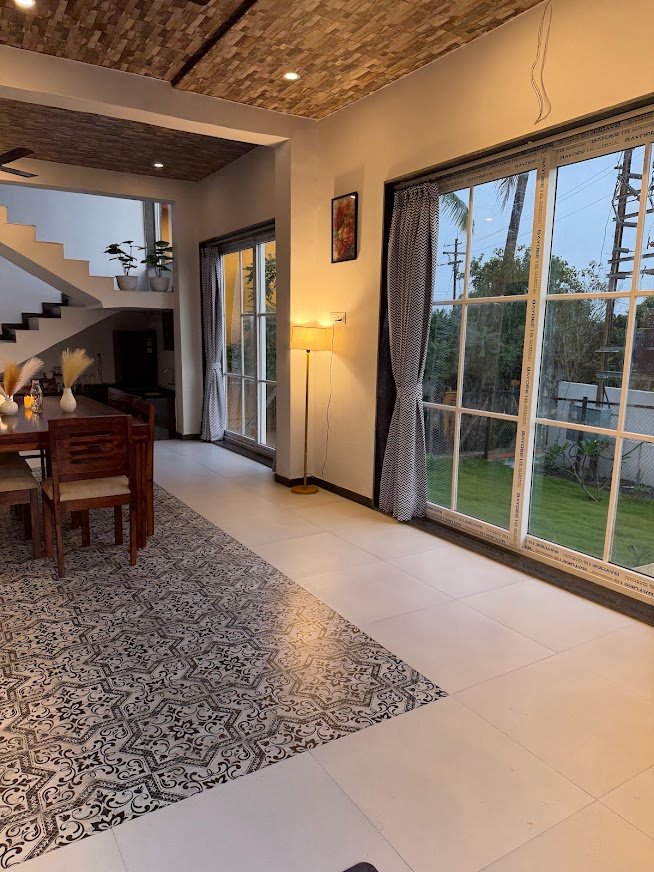 Coastal Diaries Restaurant — Dining area