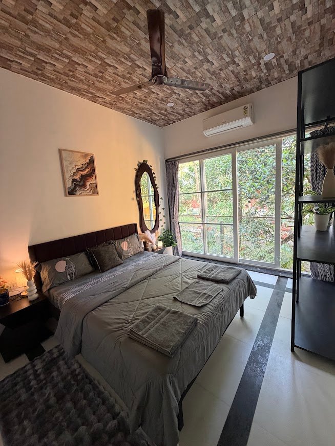 Coastal Diaries Restaurant — Bedroom