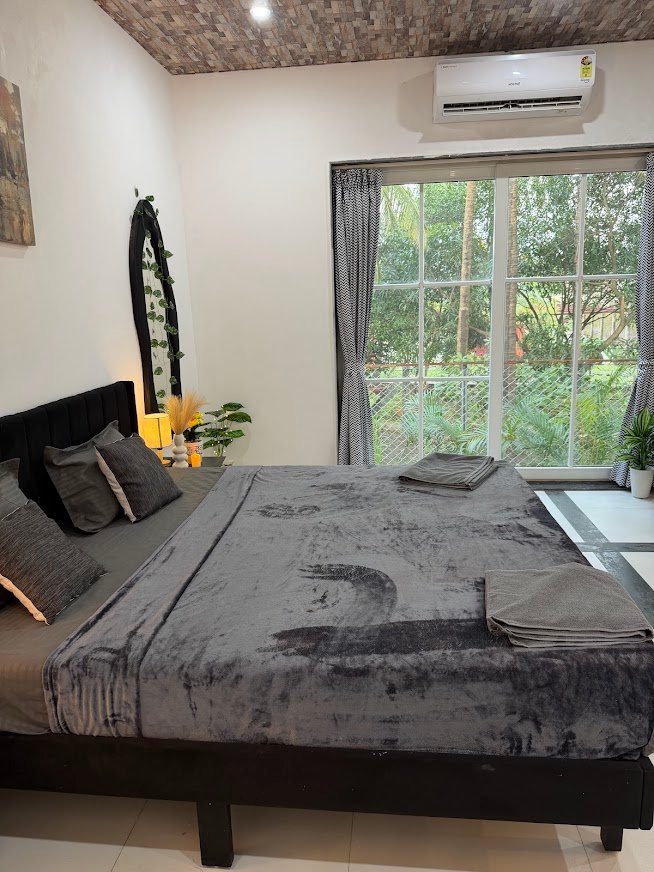 Coastal Diaries Restaurant — Bedroom