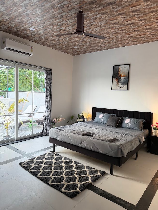 Coastal Diaries Restaurant — Bedroom