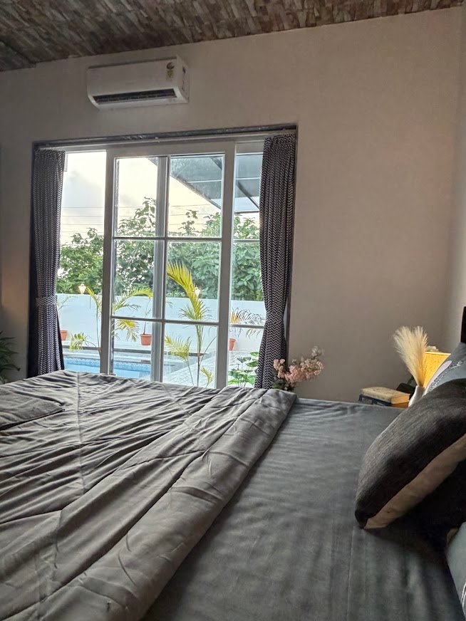 Coastal Diaries Restaurant — Bedroom