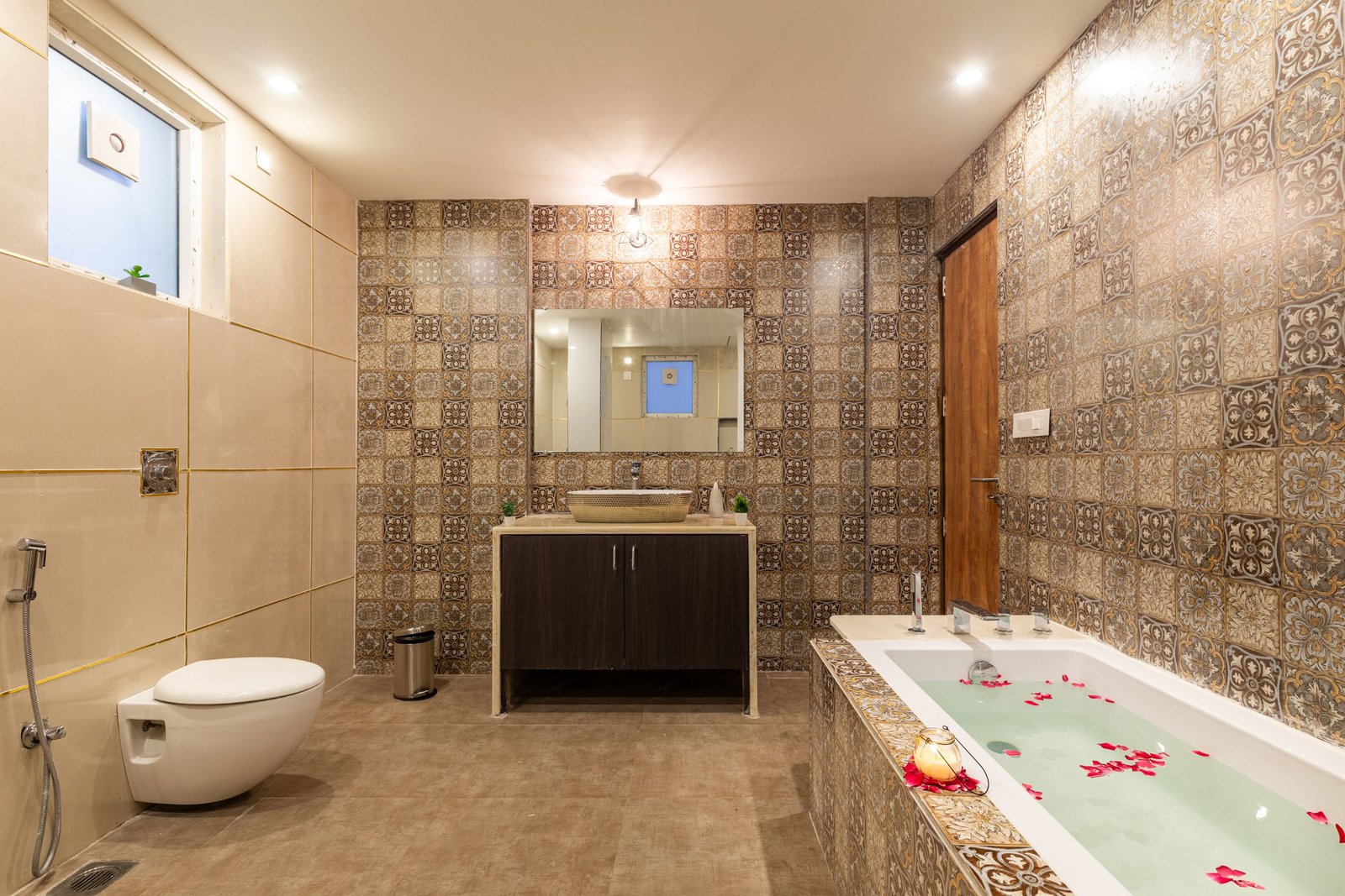 Emerald 30 — Bathroom