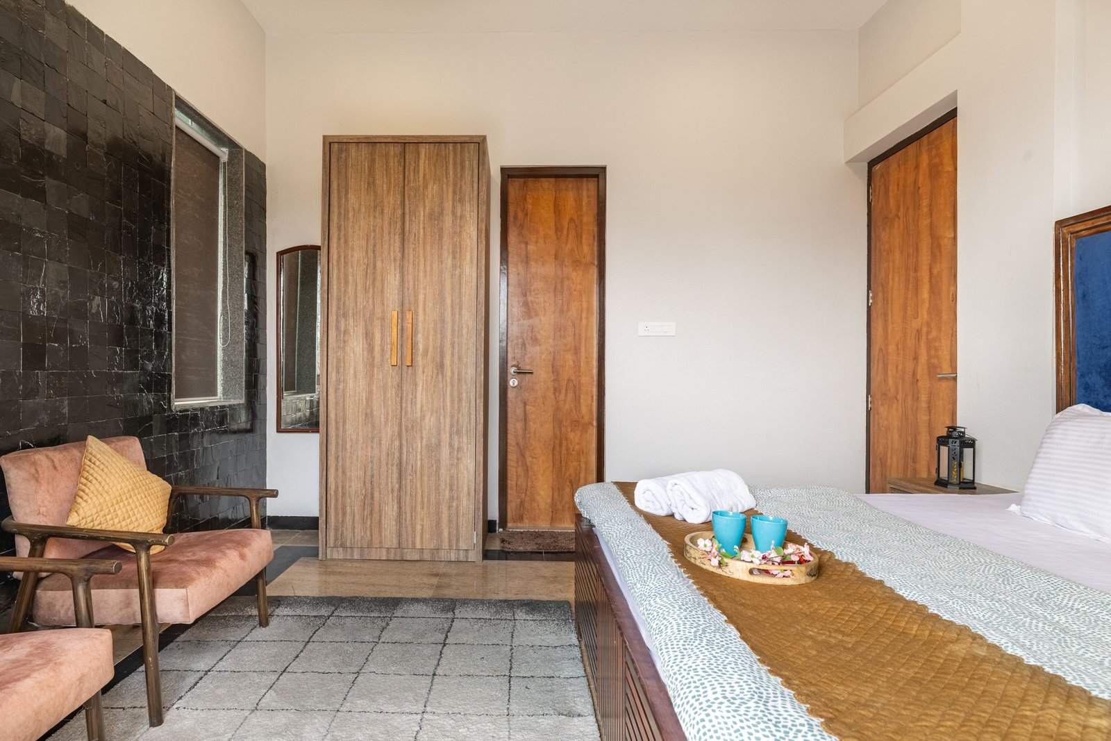 Emerald 30 — Living room
