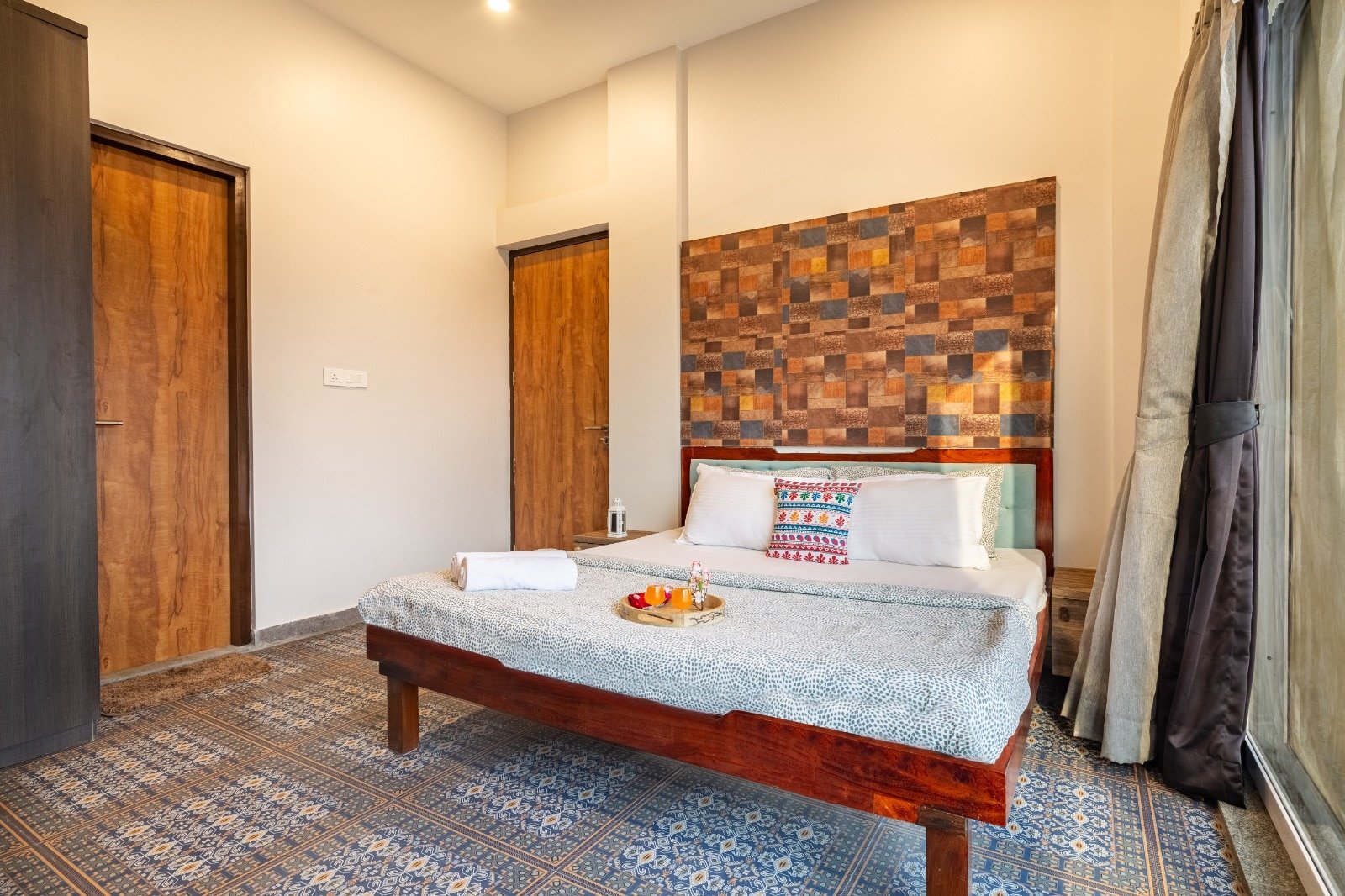 Emerald 30 — Bedroom