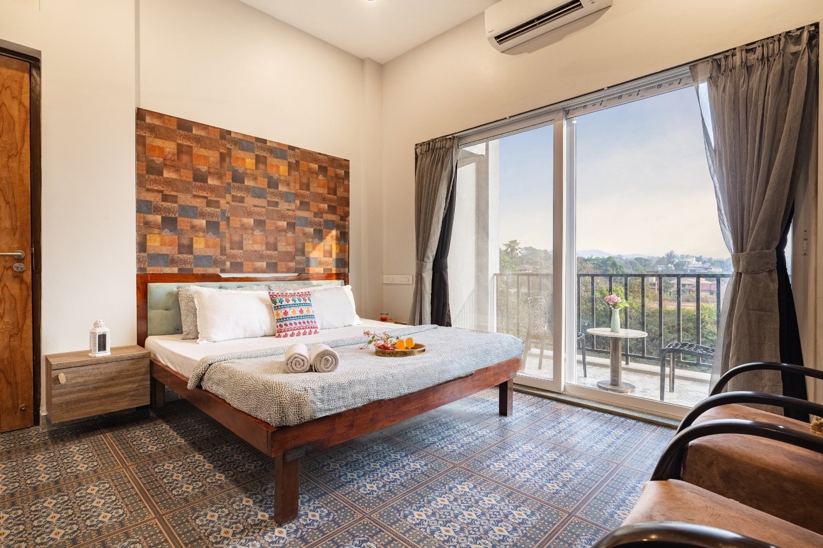 Emerald 30 — Bedroom
