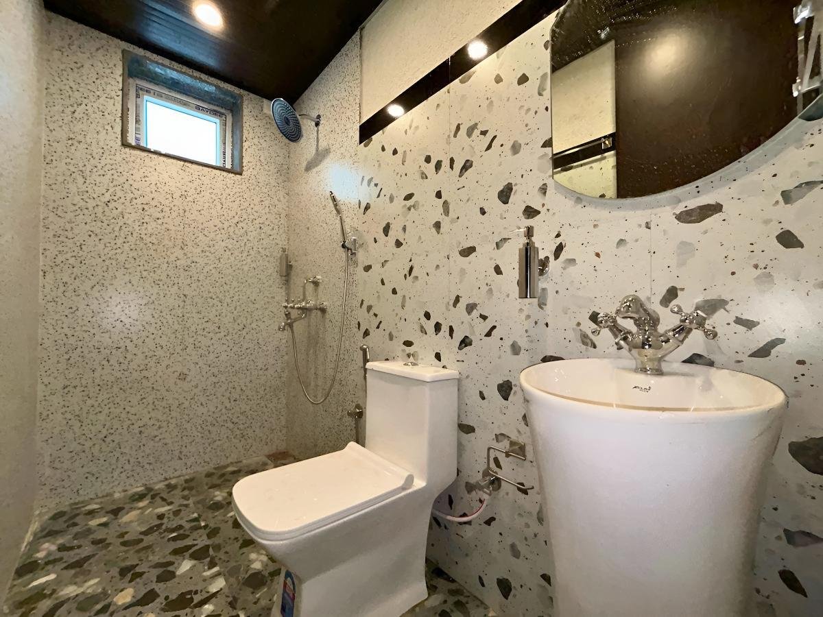 Rolling Stone — Bathroom
