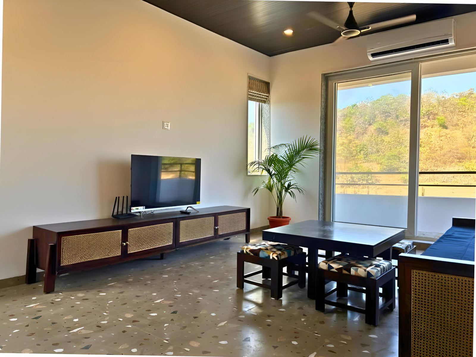 Salt Wind Suites — photo 3