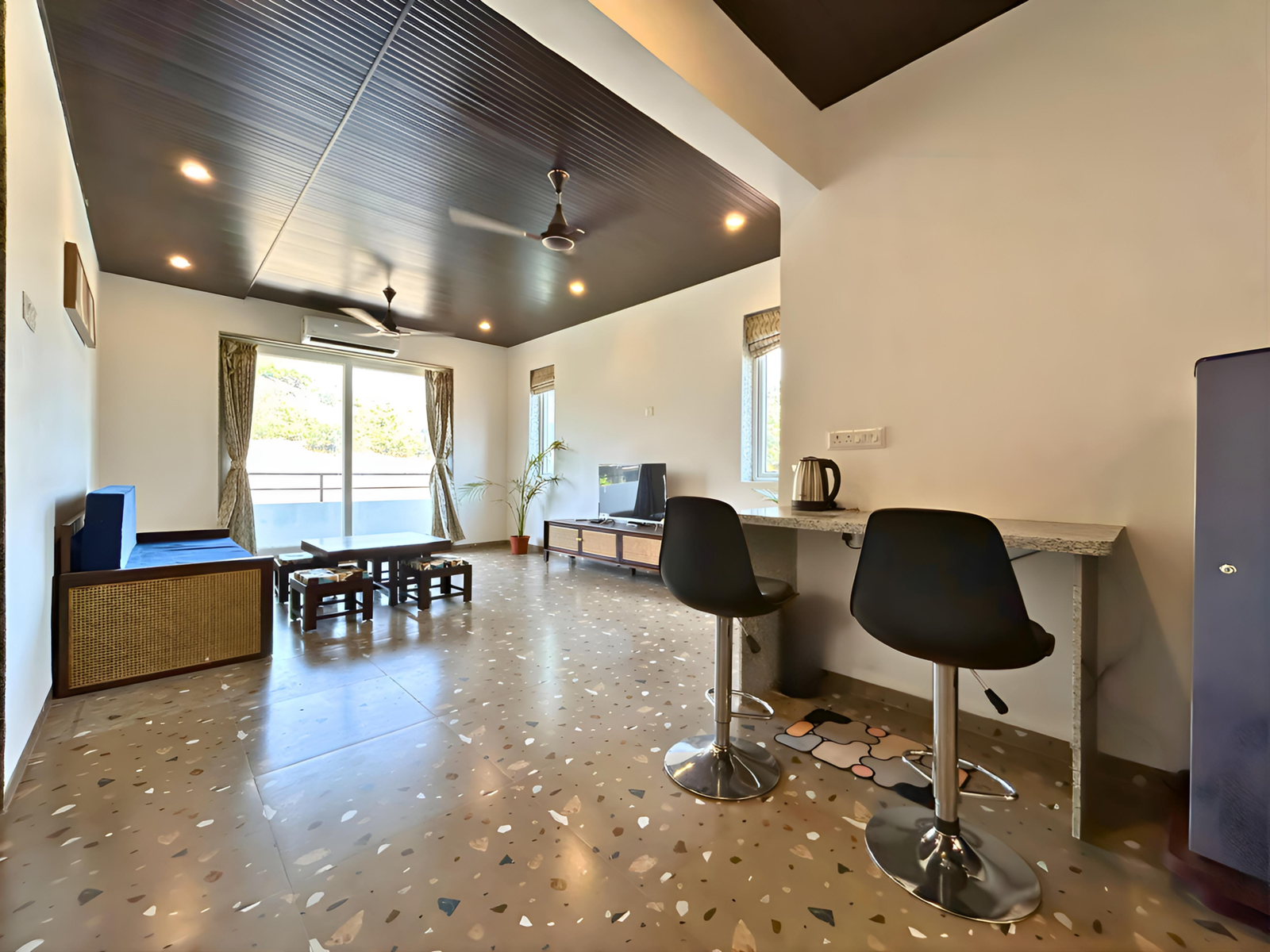 Salt Wind Suites — Living room