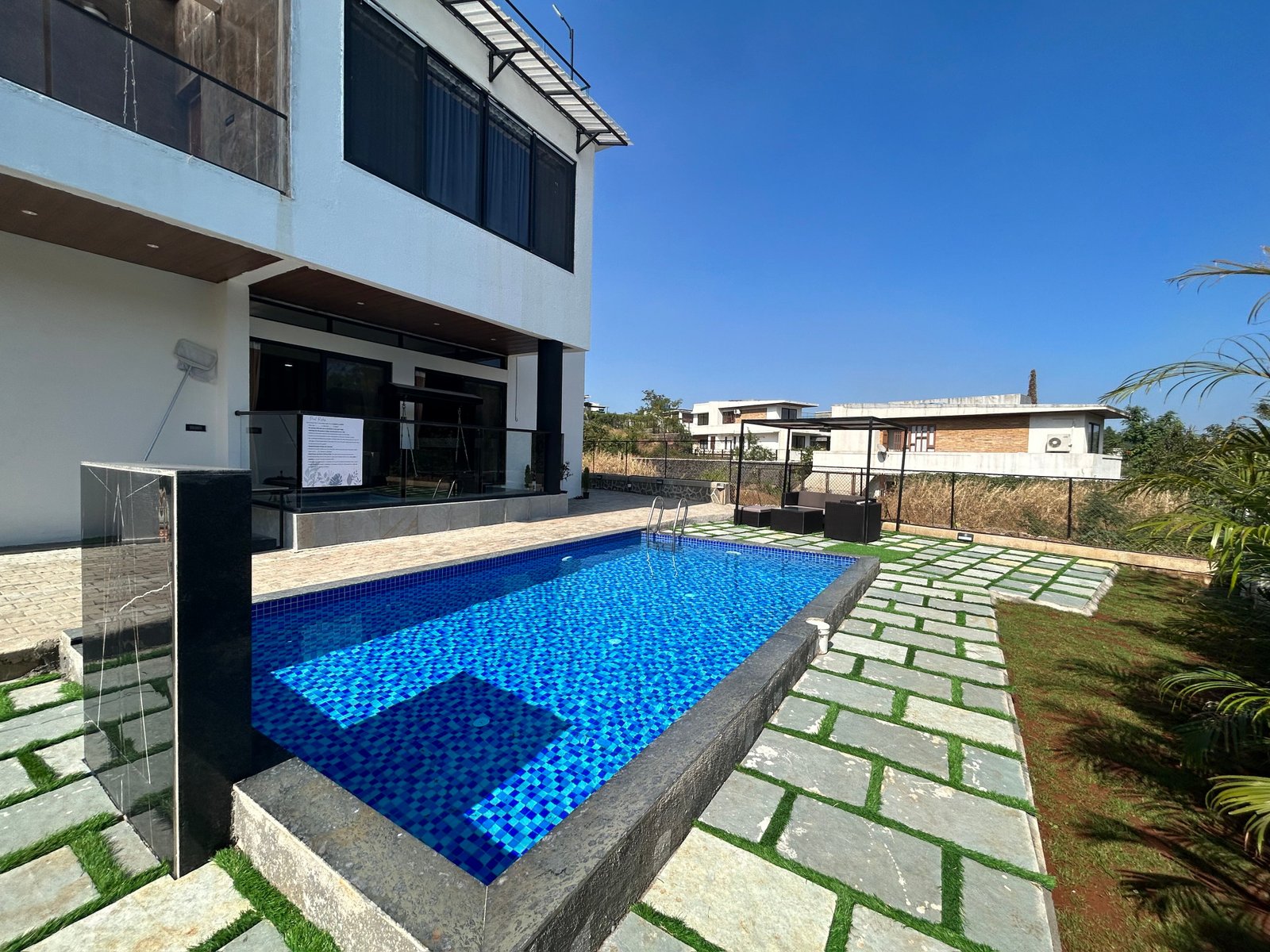 Villa Portia — Pool
