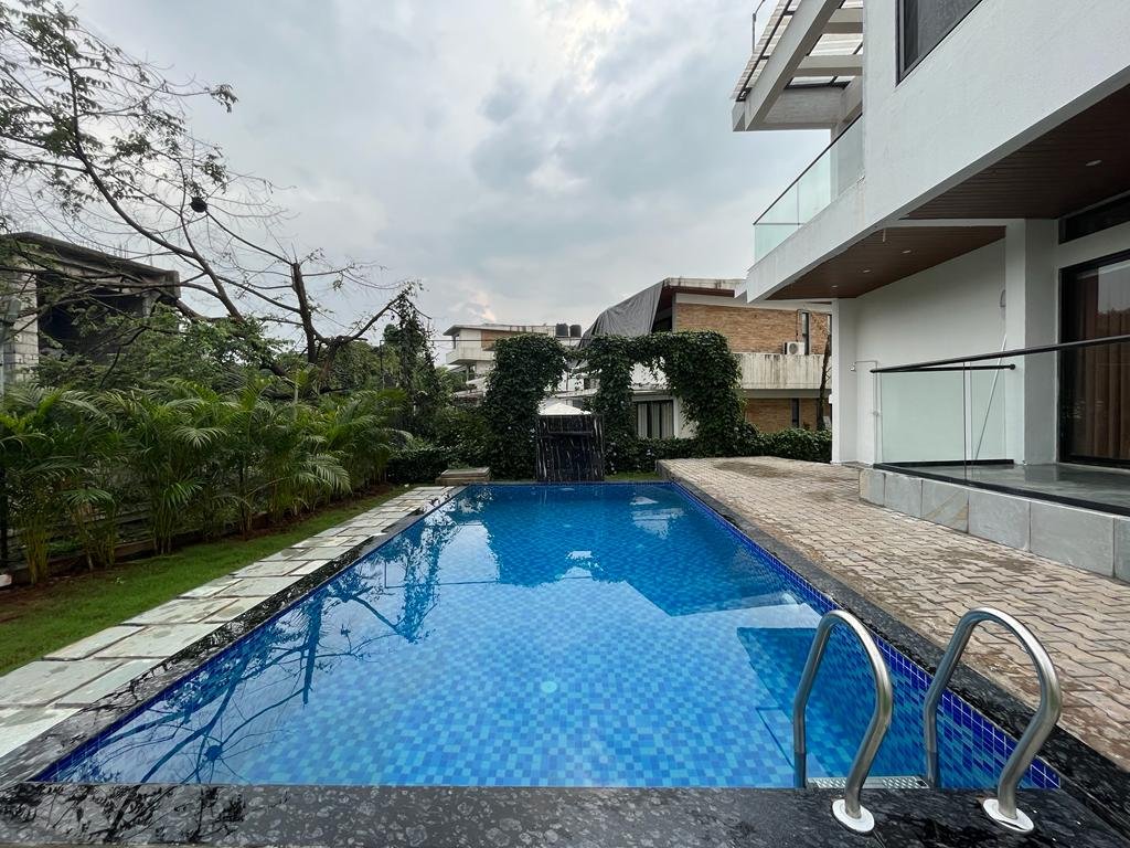 Villa Portia — Pool